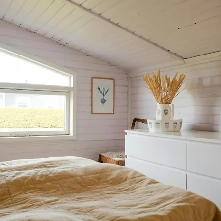 Peacefulness In A Traditional In Oster Hurup Semesterbostad