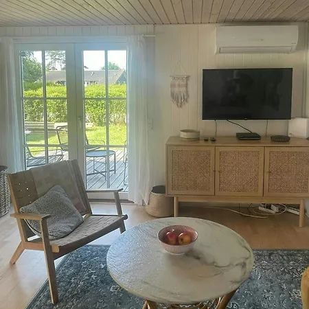 Peacefulness In A Traditional In Oster Hurup Feriehus Hadsund
